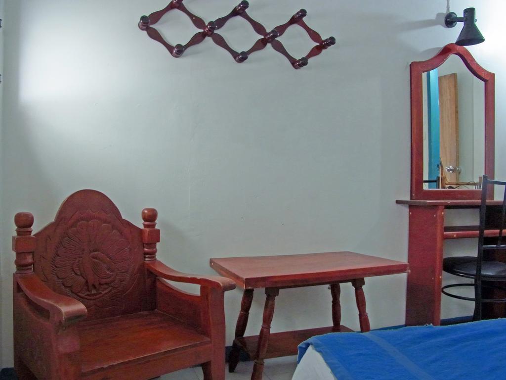 Niku Guesthouse Patong 외부 사진