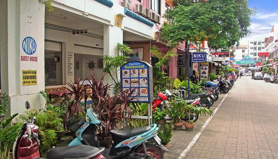 Niku Guesthouse Patong 외부 사진
