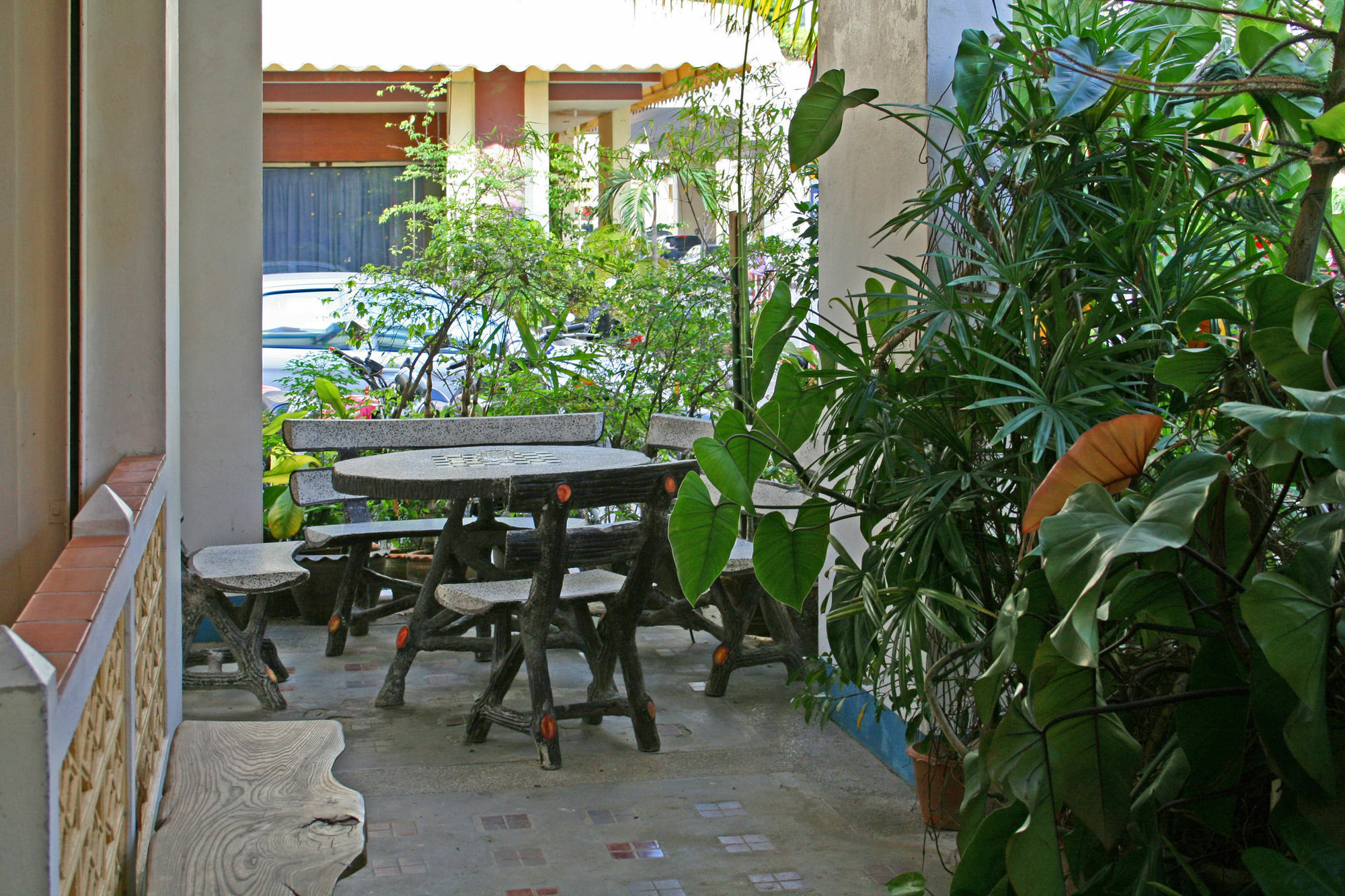 Niku Guesthouse Patong 외부 사진