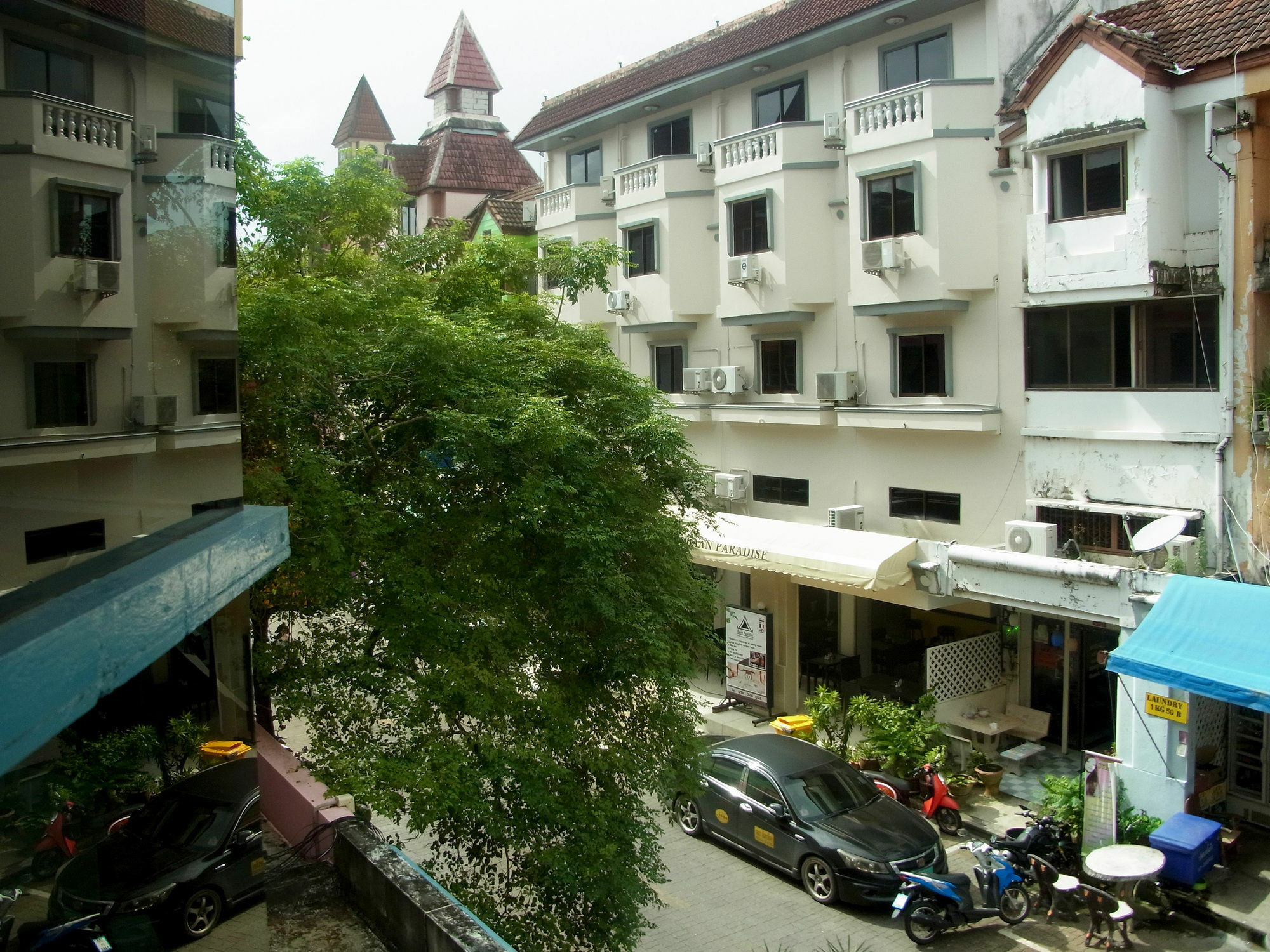 Niku Guesthouse Patong 외부 사진