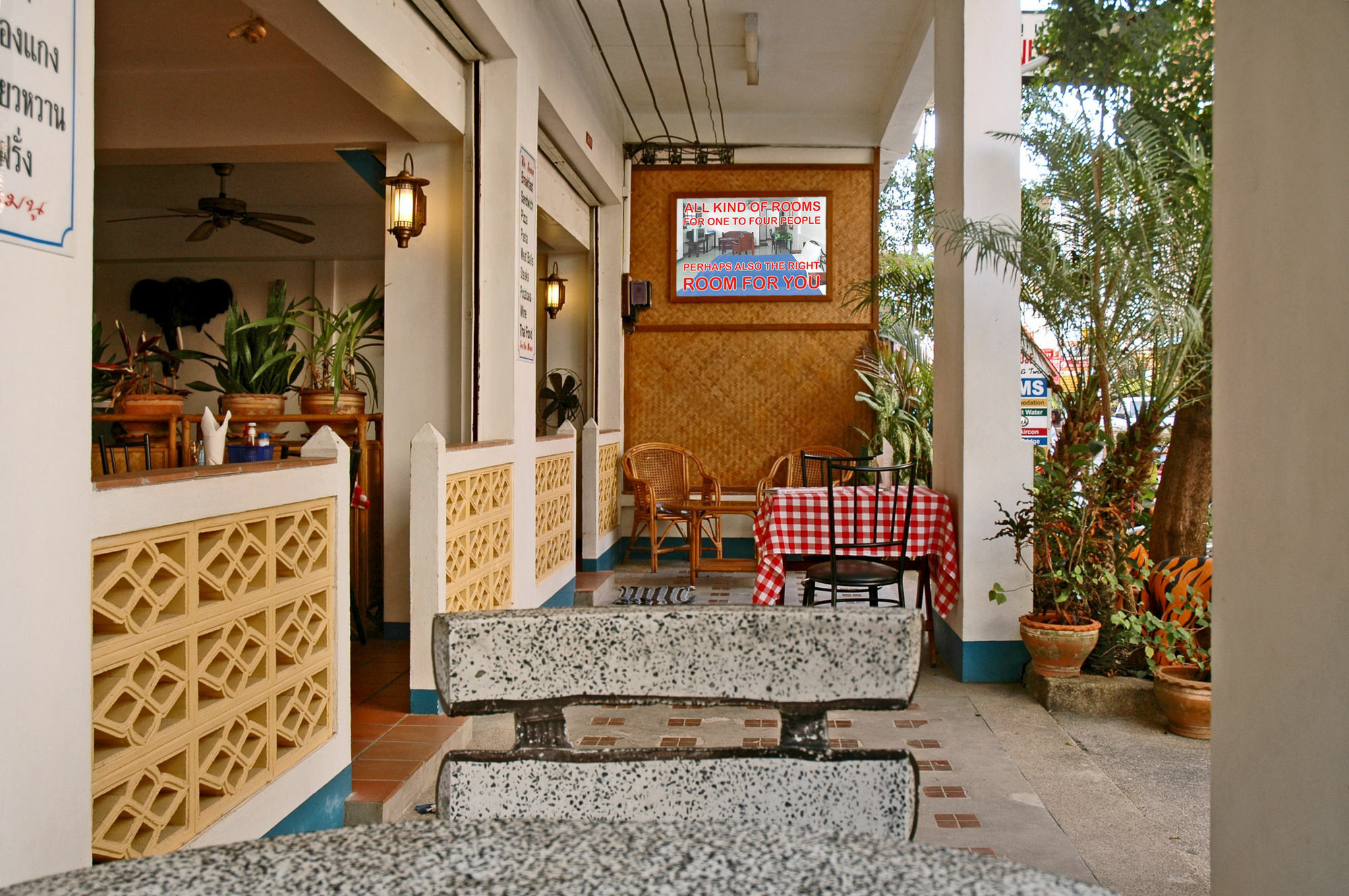Niku Guesthouse Patong 외부 사진
