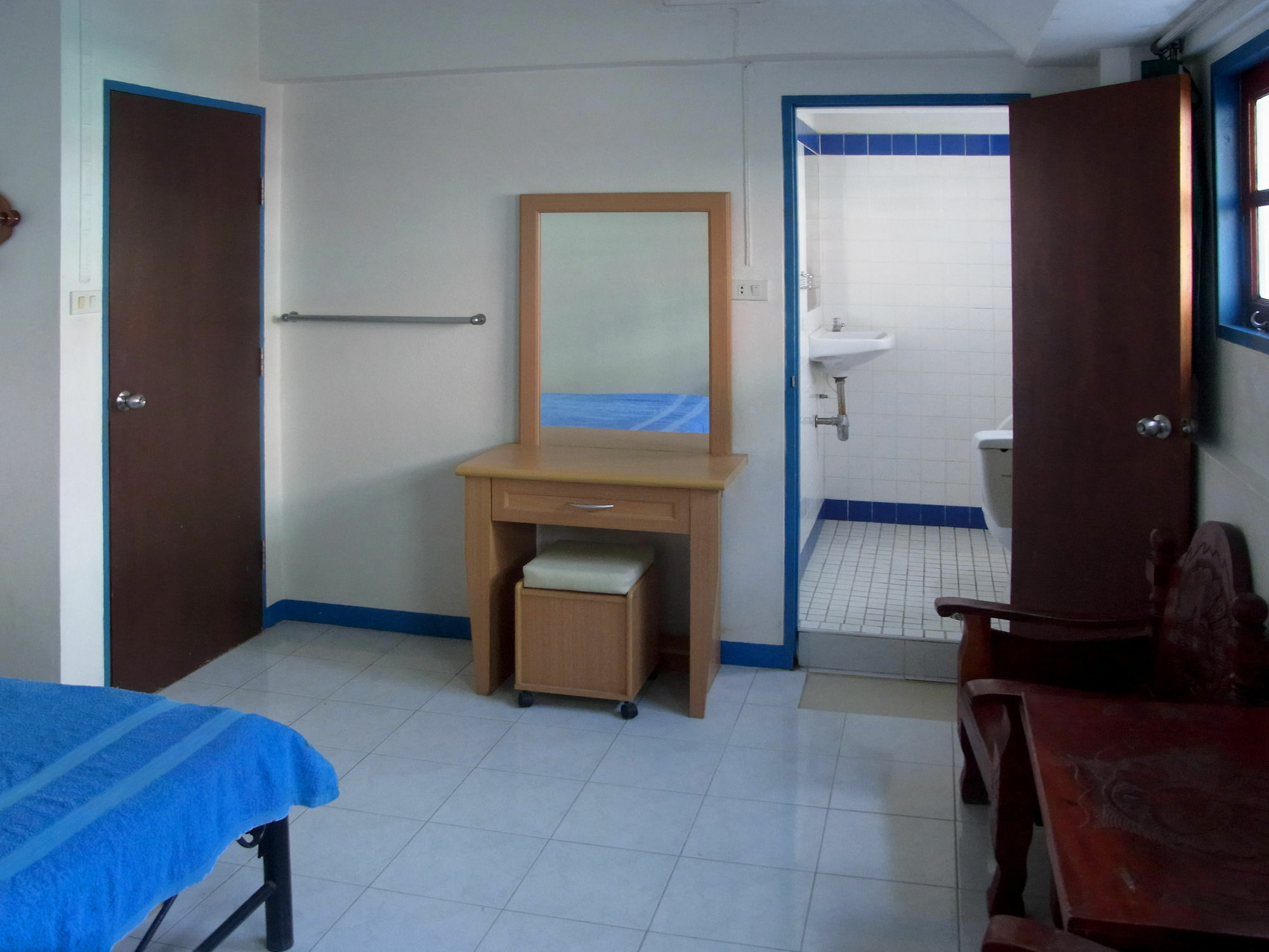 Niku Guesthouse Patong 외부 사진