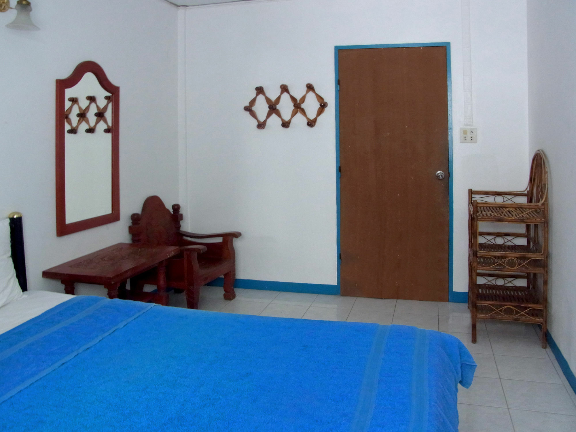 Niku Guesthouse Patong 외부 사진