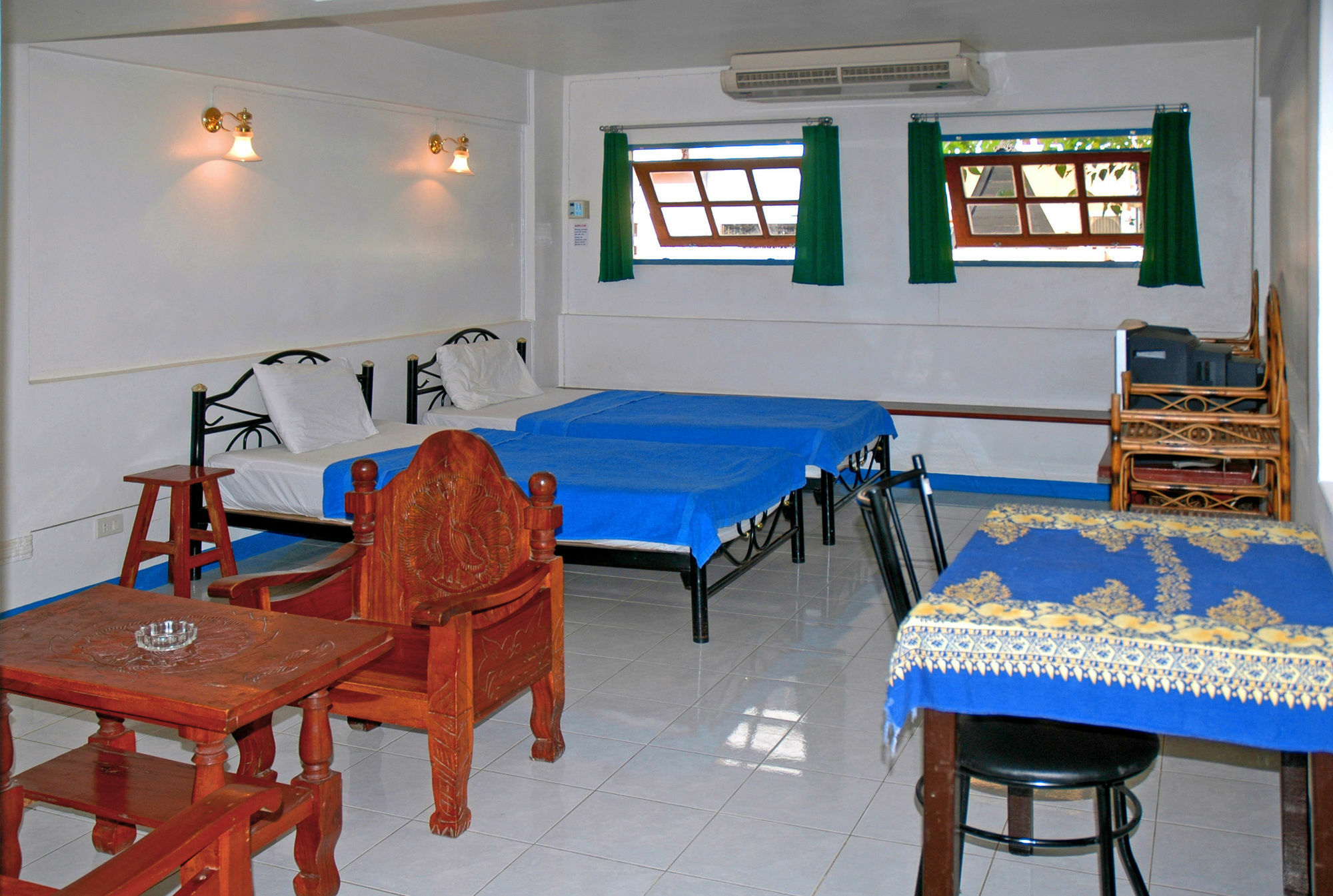 Niku Guesthouse Patong 외부 사진