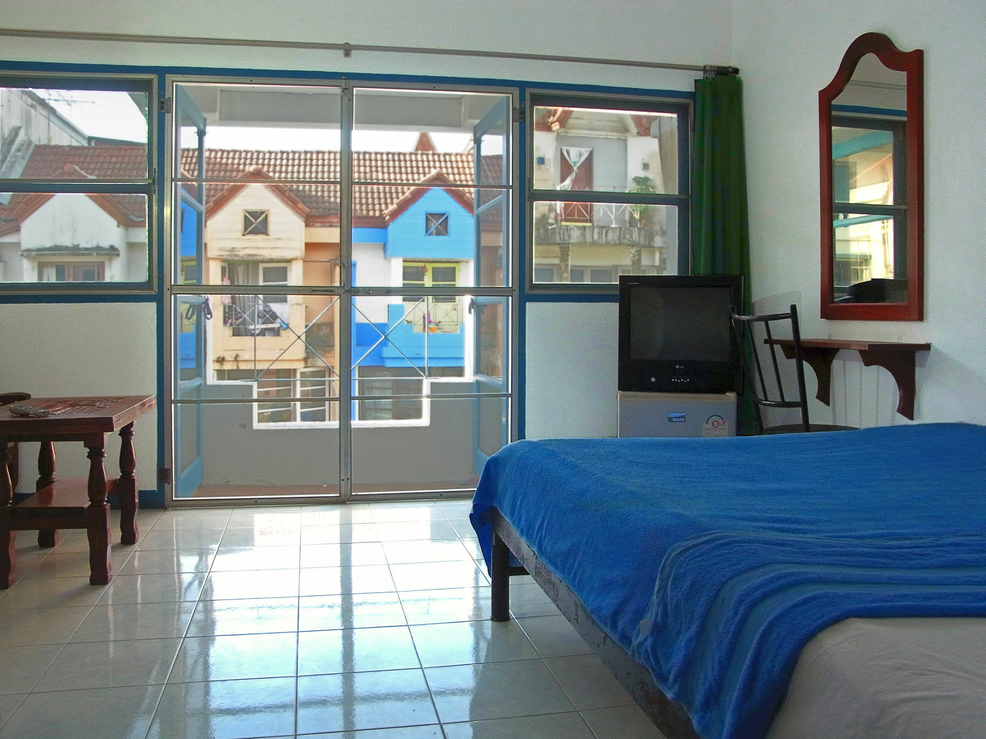Niku Guesthouse Patong 외부 사진
