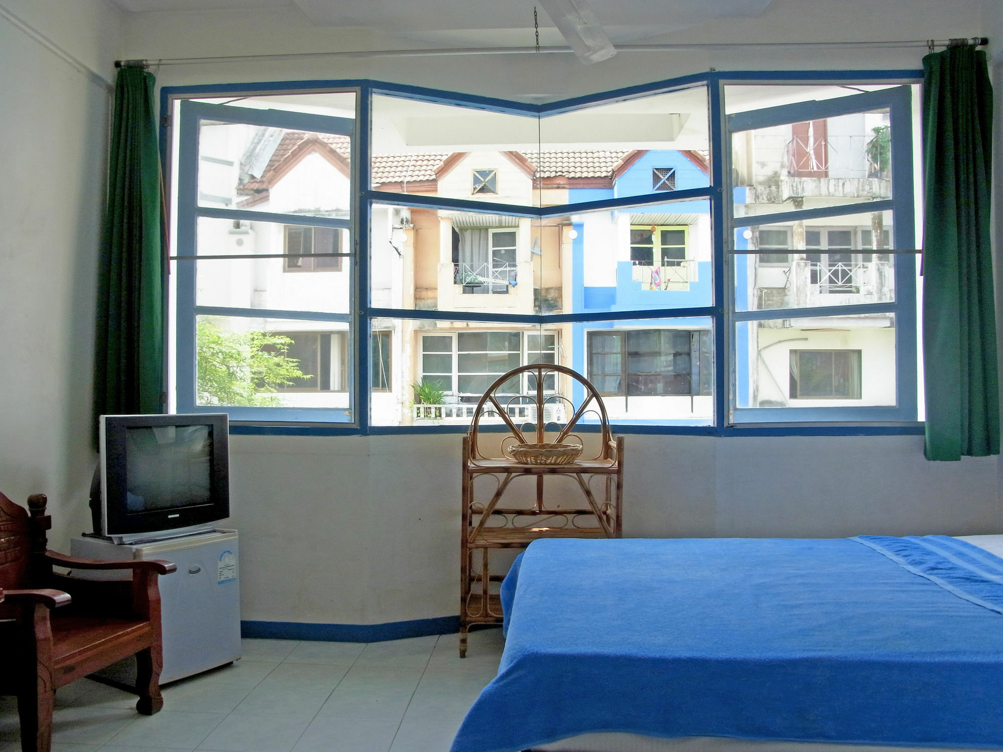 Niku Guesthouse Patong 외부 사진