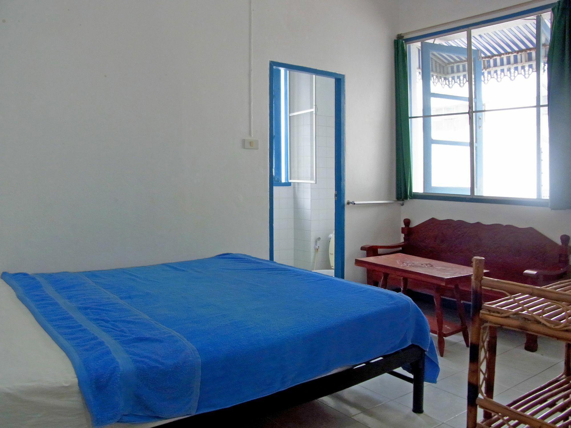 Niku Guesthouse Patong 외부 사진